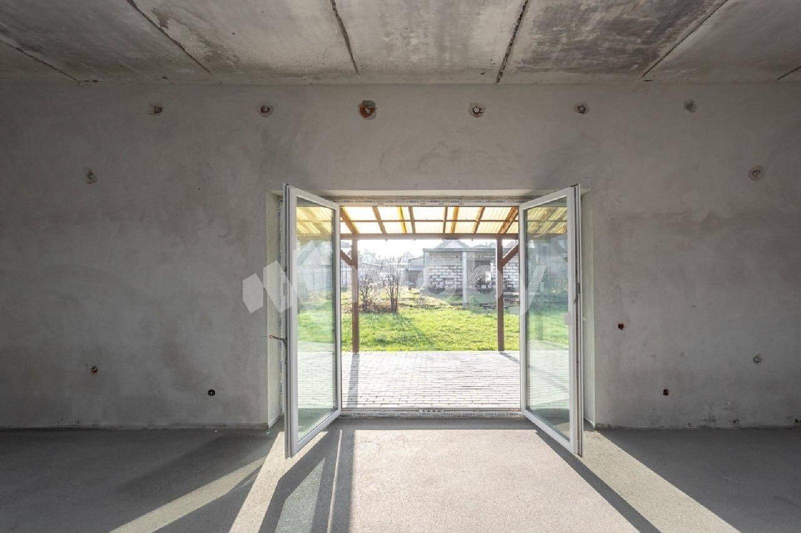 Фото: a223d372-b085-4e32-bf16-981fb90510c8.jpg