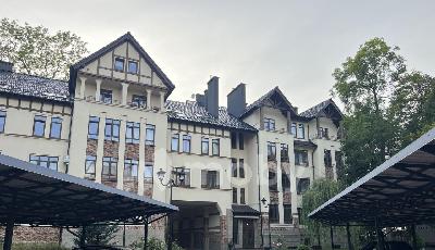 г Калининград, ул Каштановая аллея 42, bea32d02-15e4-49fa-9abe-2b180fa2b7e8.jpg